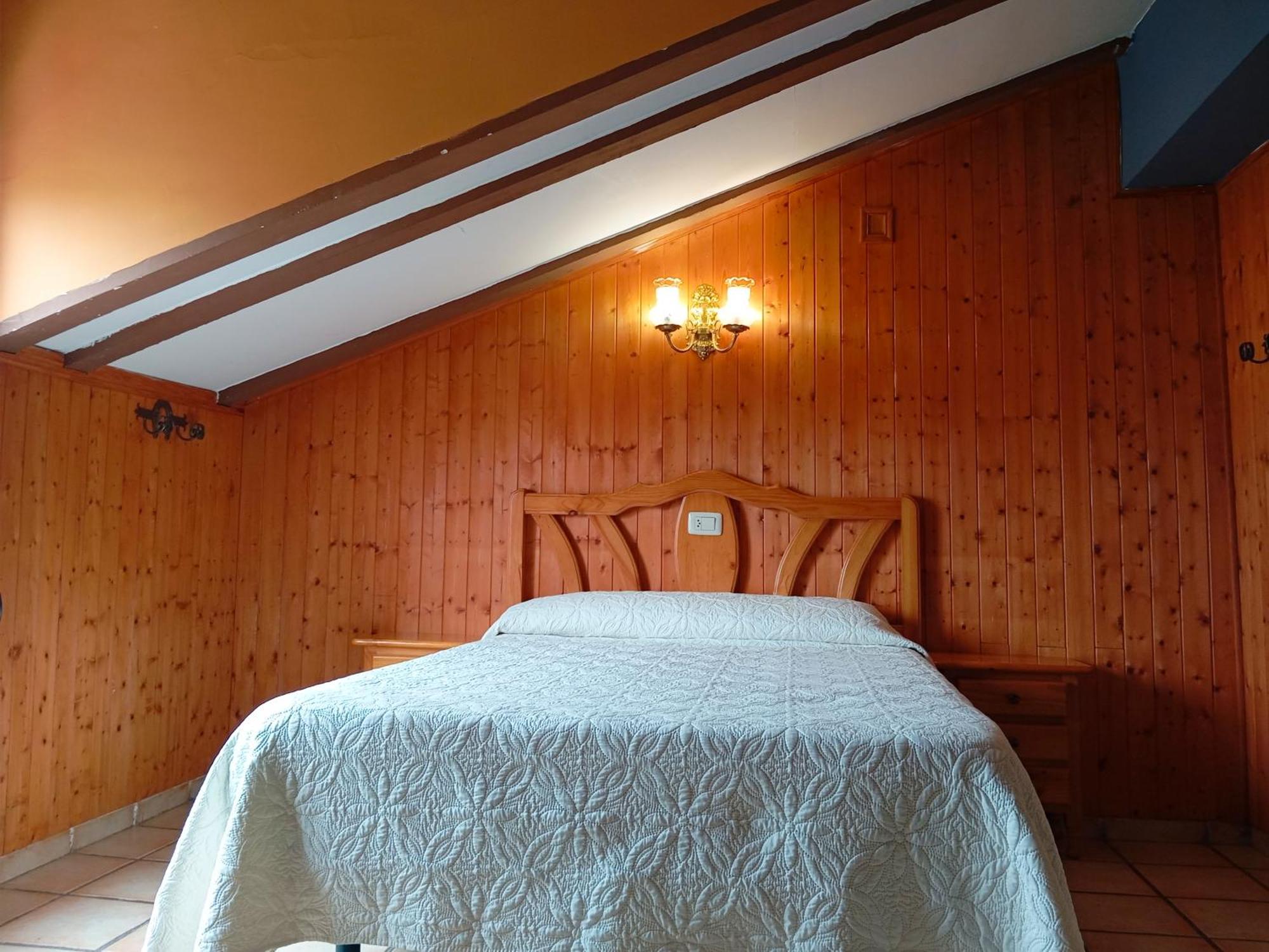 Hotel La Rueda 3000 Mora de Rubielos Bagian luar foto