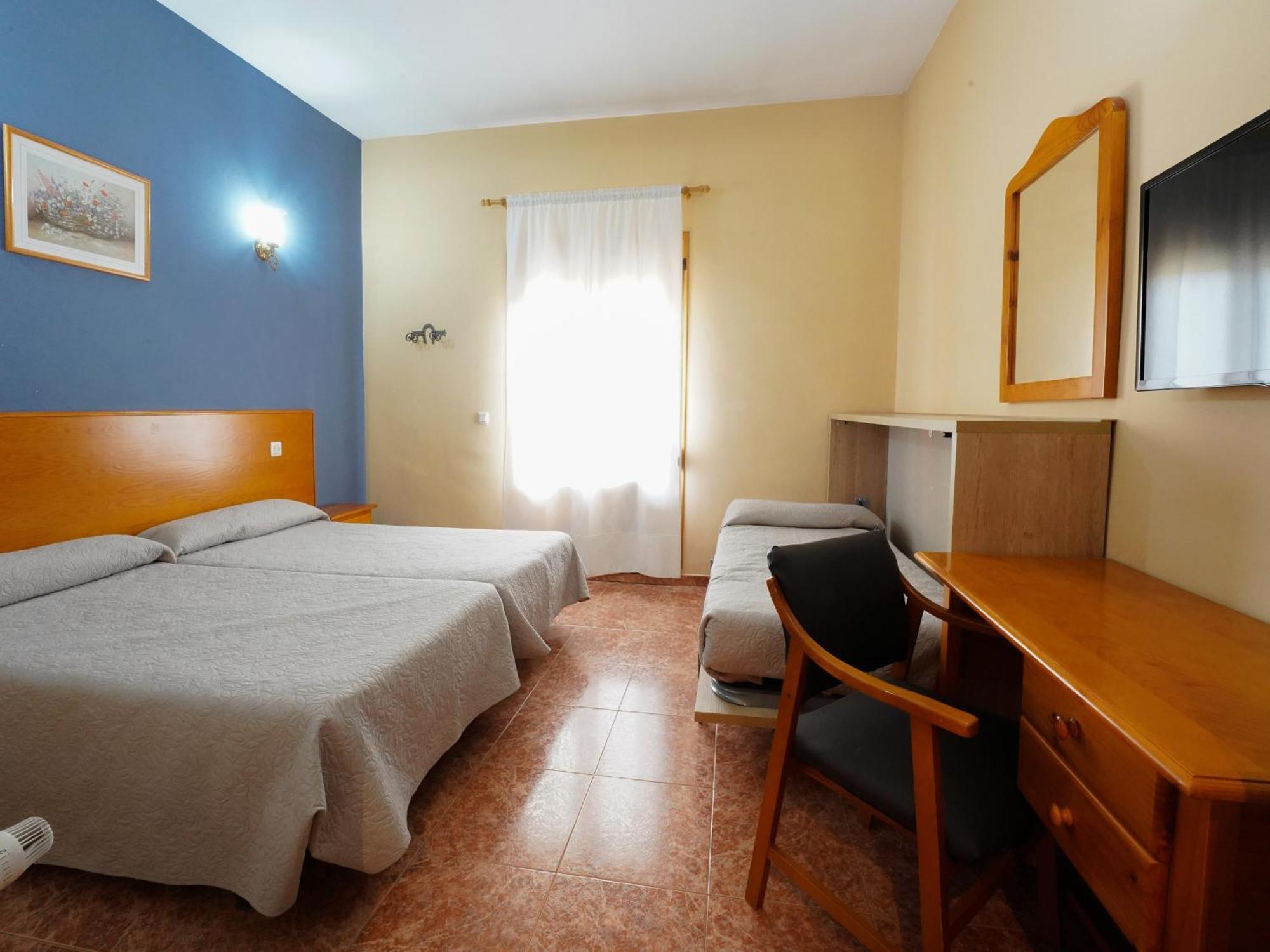 Hotel La Rueda 3000 Mora de Rubielos Bagian luar foto