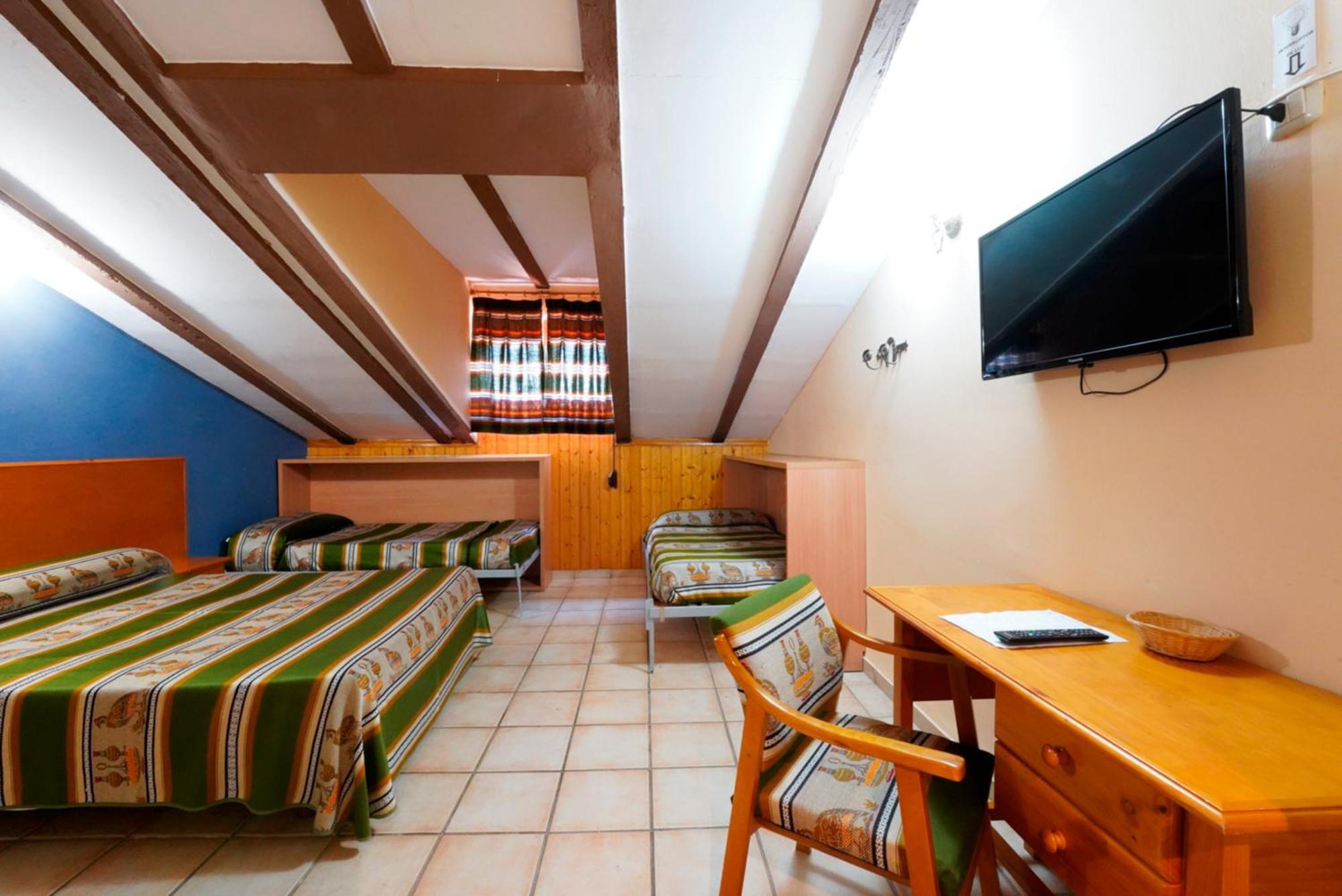 Hotel La Rueda 3000 Mora de Rubielos Bagian luar foto